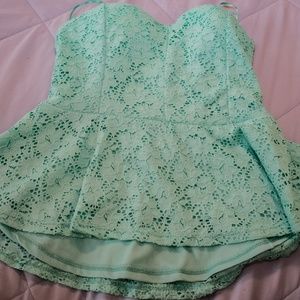Stretch Strapless Flared Lace Tube Top